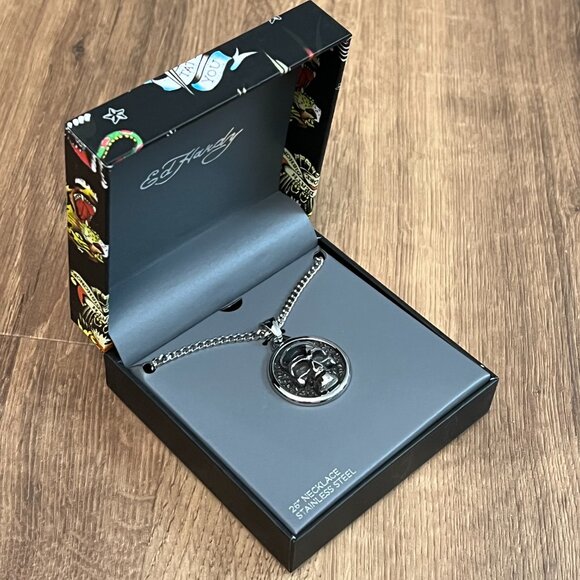 NEW Ed Hardy Skull Pendant Mens Stainless Steel Necklace - Picture 3 of 9